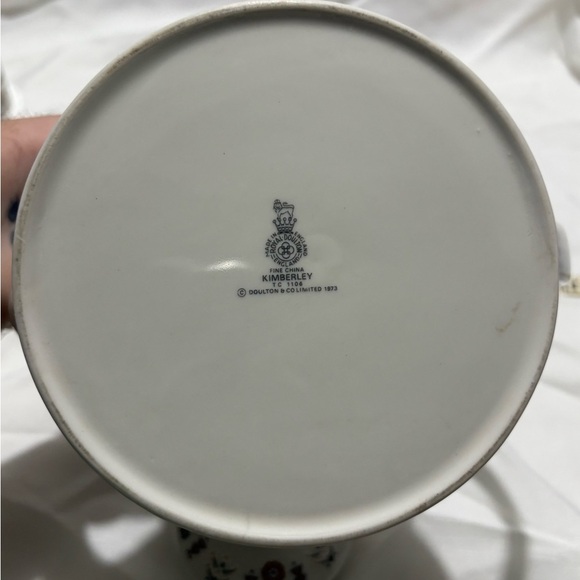 Vintage Royal Doulton “Kimberley” Teapot - Picture 6 of 6